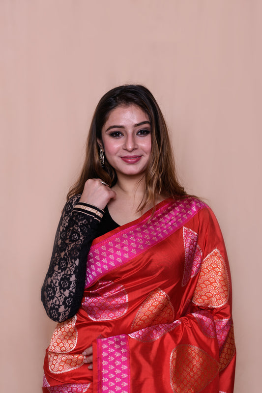 Pure Katan Silk Paan Meenakari Kadhwa Boota Banarasi saree