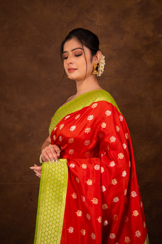 Pure Katan silk Kadhwa Jangla with Kadiyal Border Banarasi Saree
