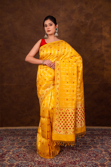 Pure Katan silk Kadhwa Bootidar with floral Border Banarasi Saree
