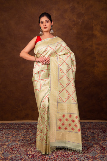 Pure Katan silk Kadhwa Jangla with Traditional Border Banarasi Saree