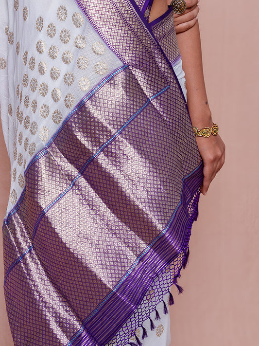 Traditional Butidaar Chiffon Saree