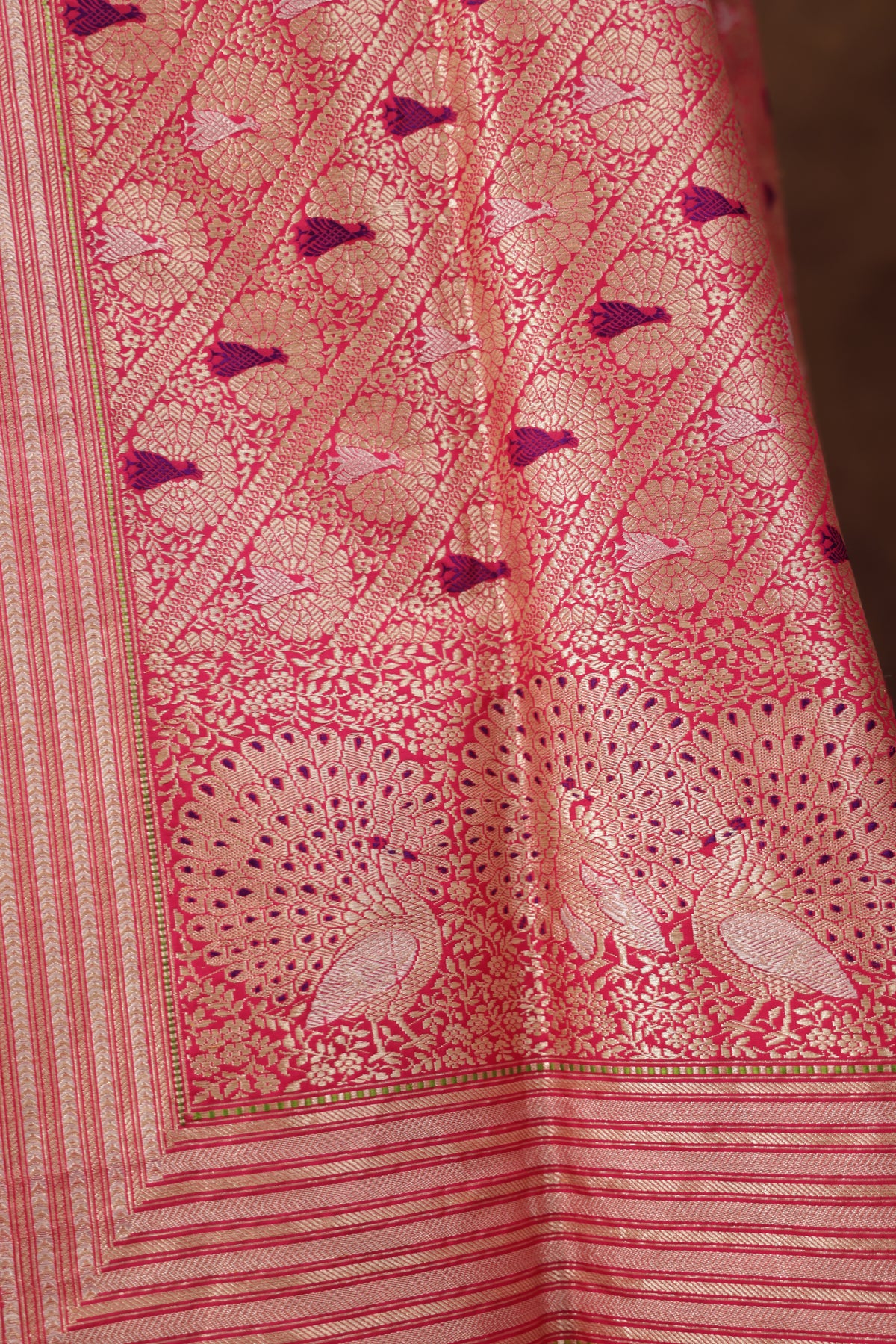Pure Katan silk Shuttle Zari Kadhwa Meenakari Jangla with Traditional Border Banarasi Saree